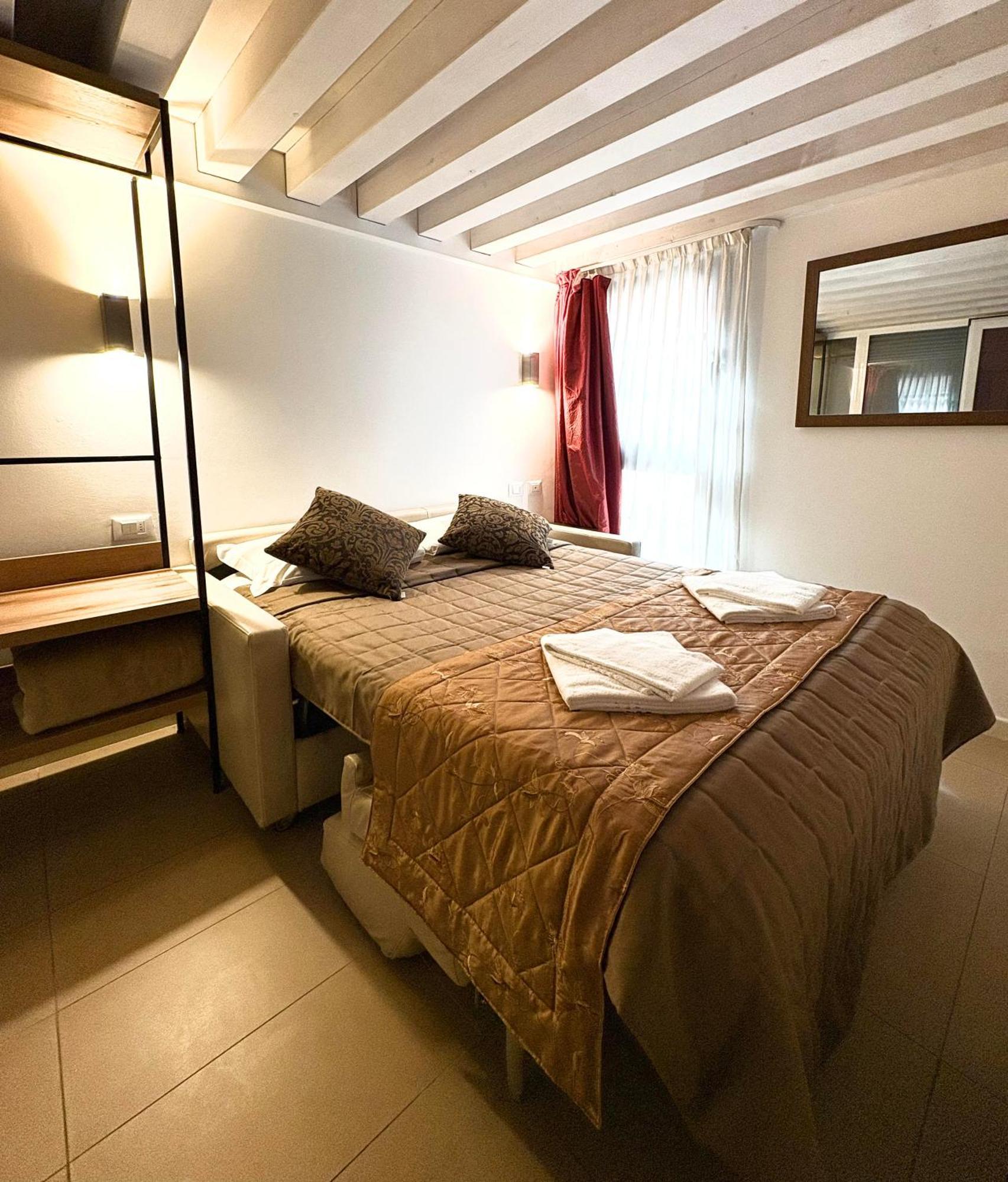 Al Canal Regio - Guest House Venice Exterior photo